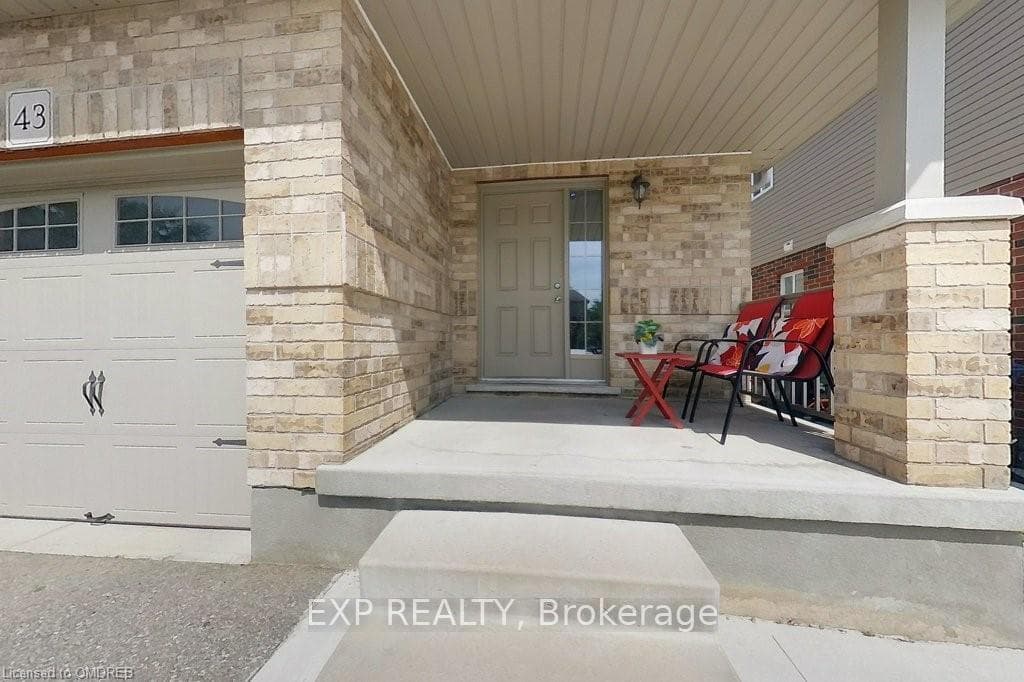 43 CURZON Crescent Unit Upper photo 4