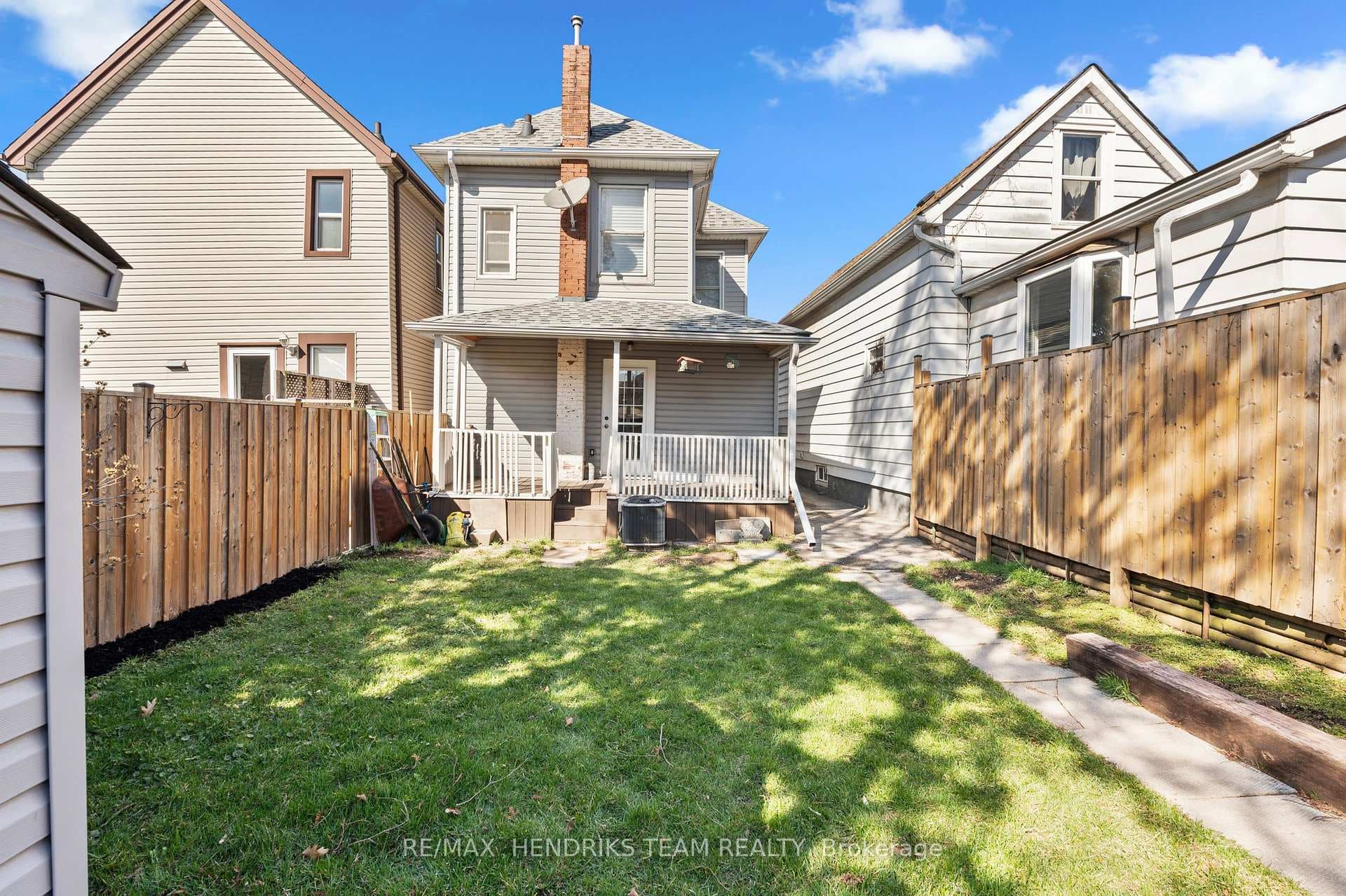 192 Wood Street photo 35