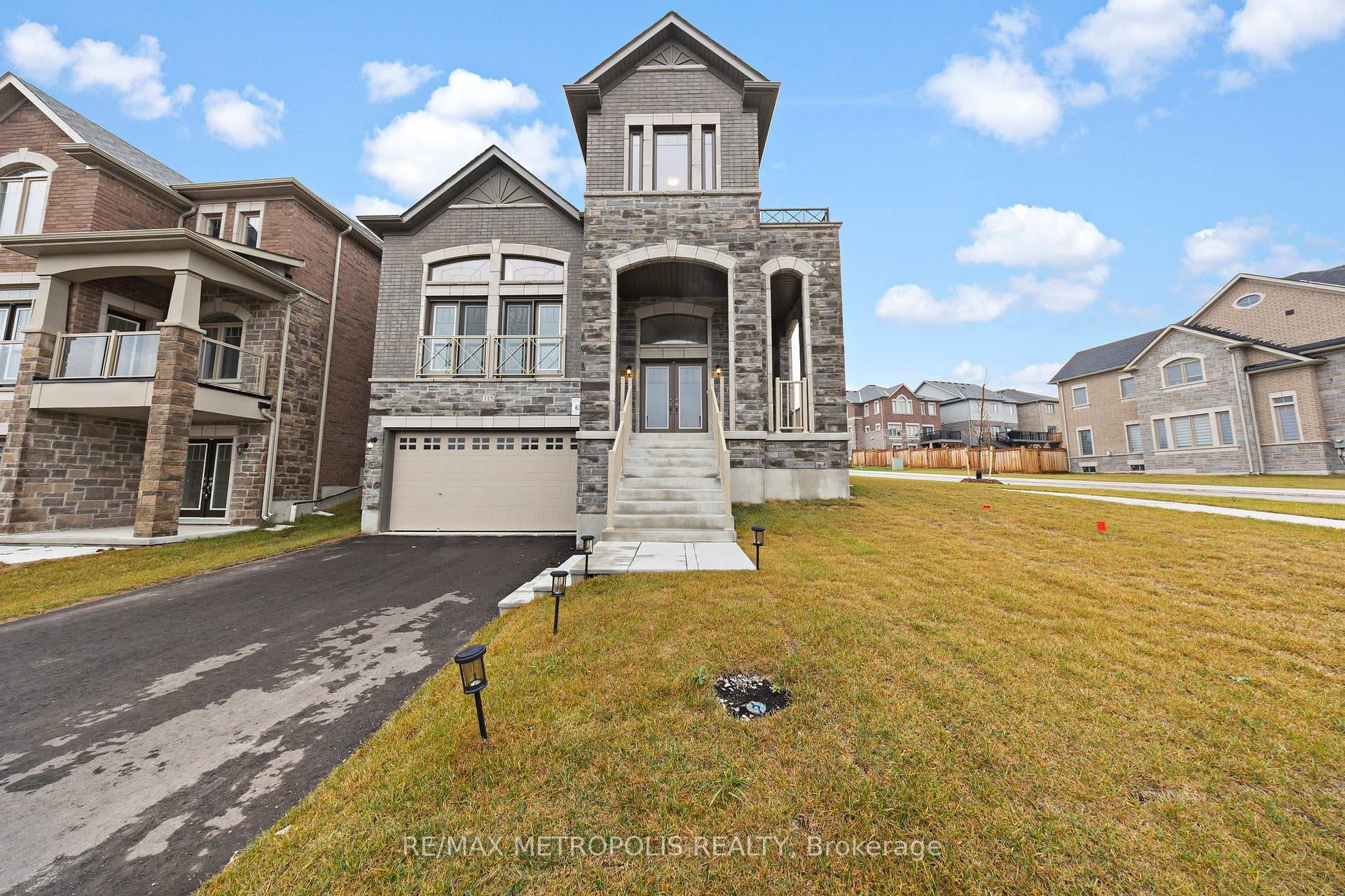 115 Kennedy Boulevard photo 1