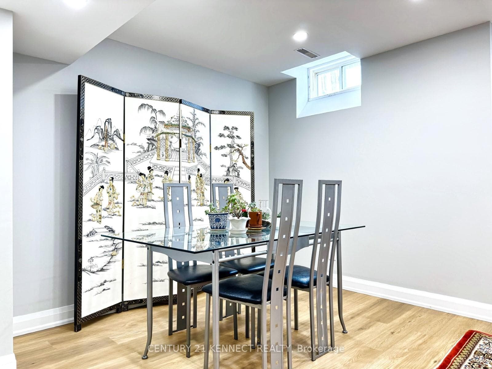 11 Magnotta Road photo 36