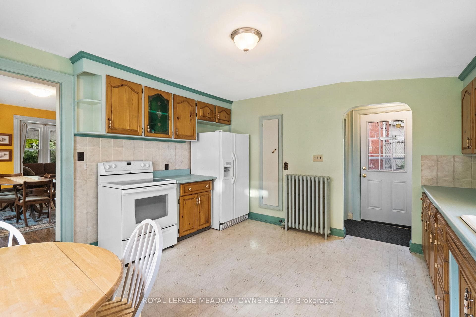 229 Queen Street photo 23