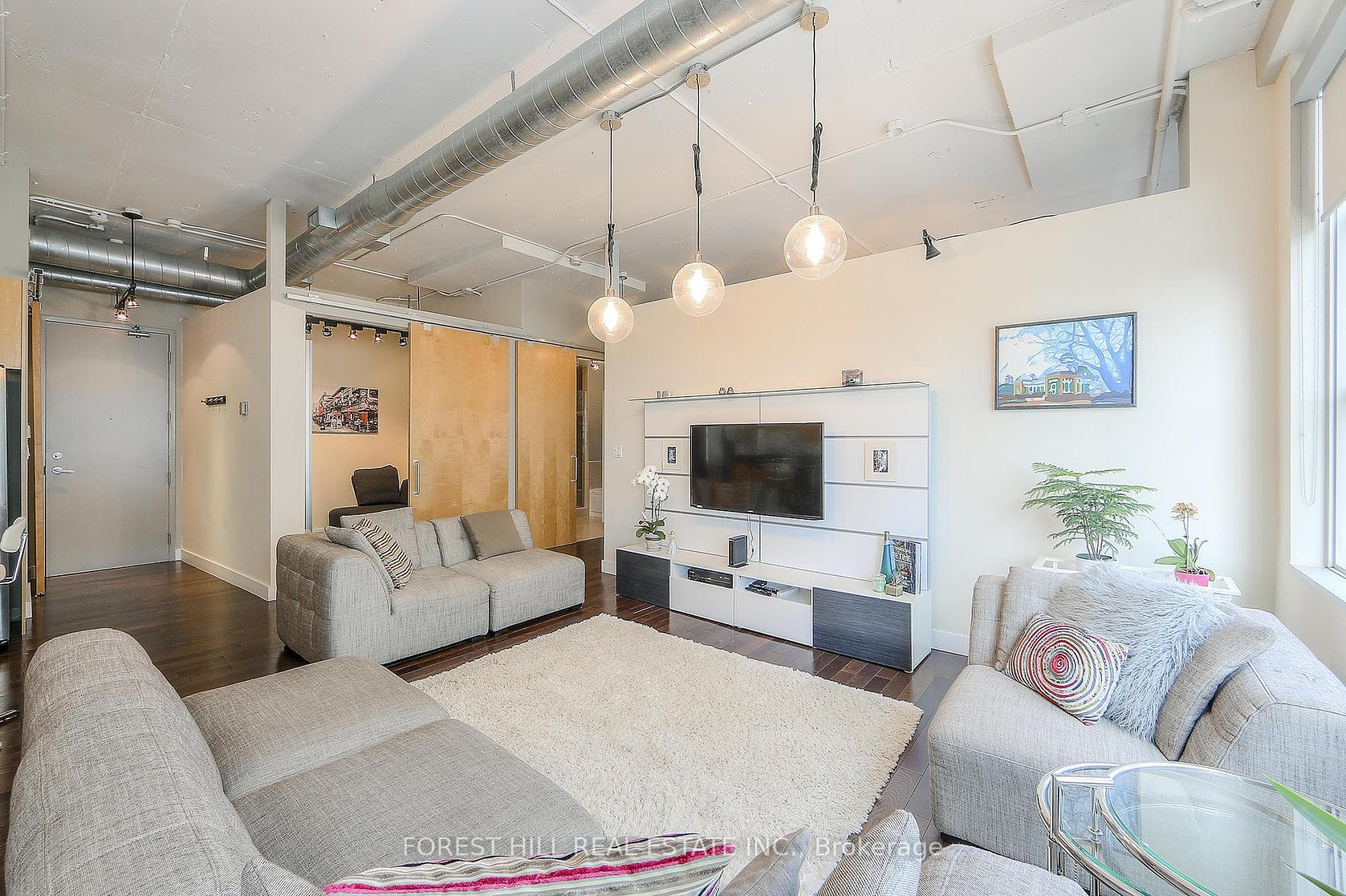 188 Eglinton Avenue Unit 609 photo 9