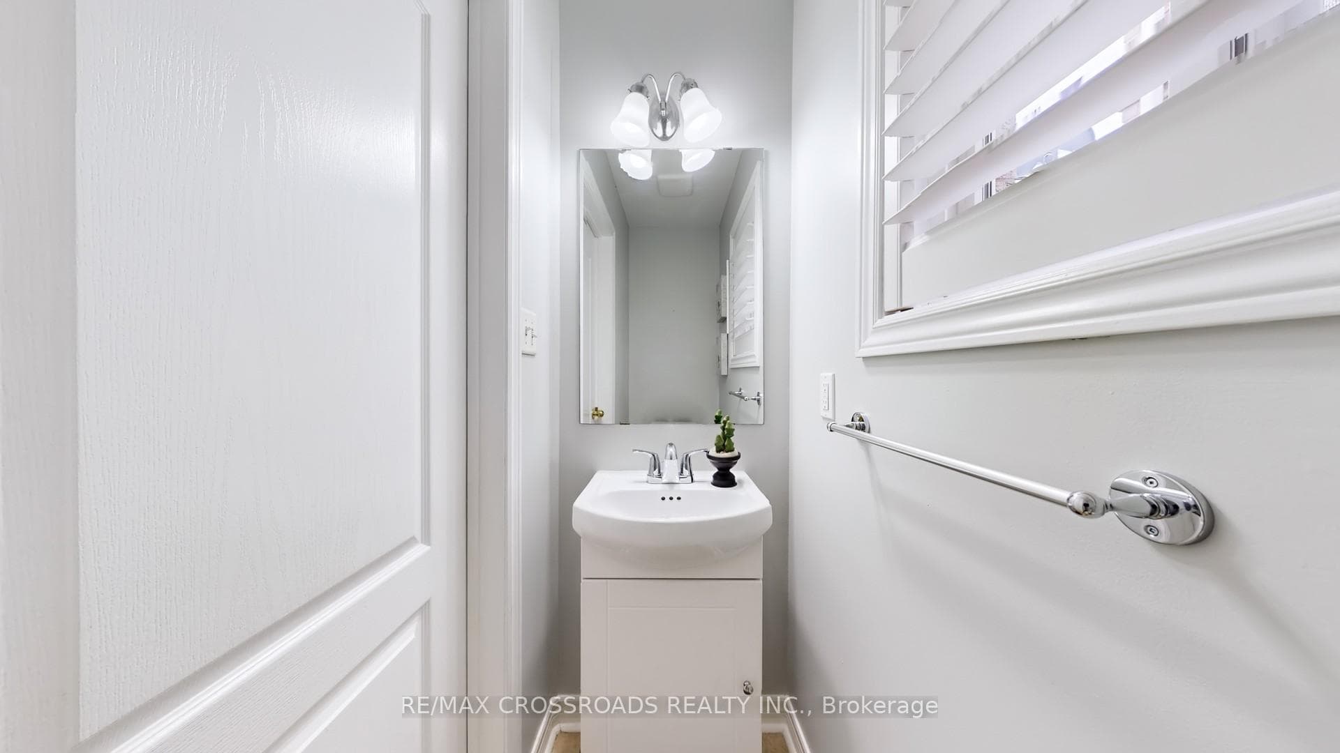 45 Tozer Crescent photo 7