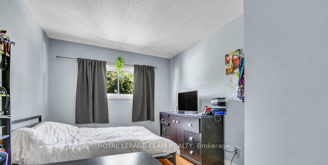 2383 Walkley Road photo 11