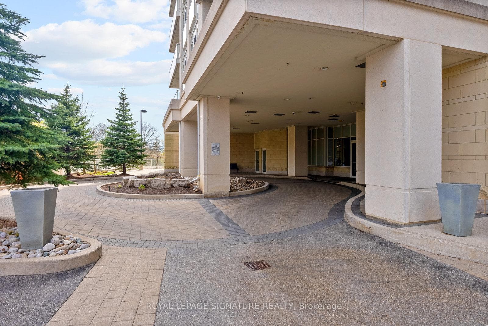 3865 Lake Shore Boulevard Unit 314 photo 32