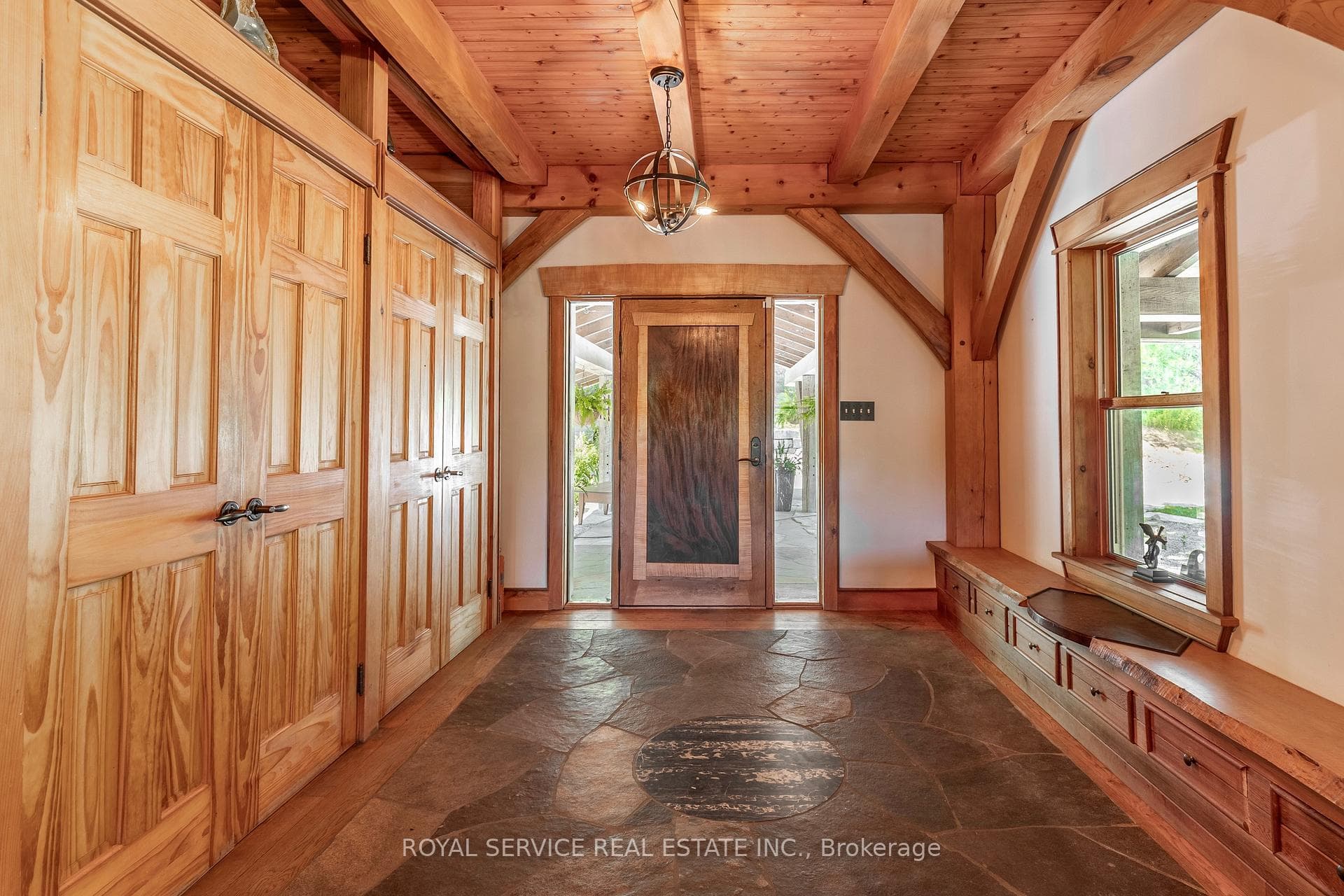 8165 Carscadden Road photo 9