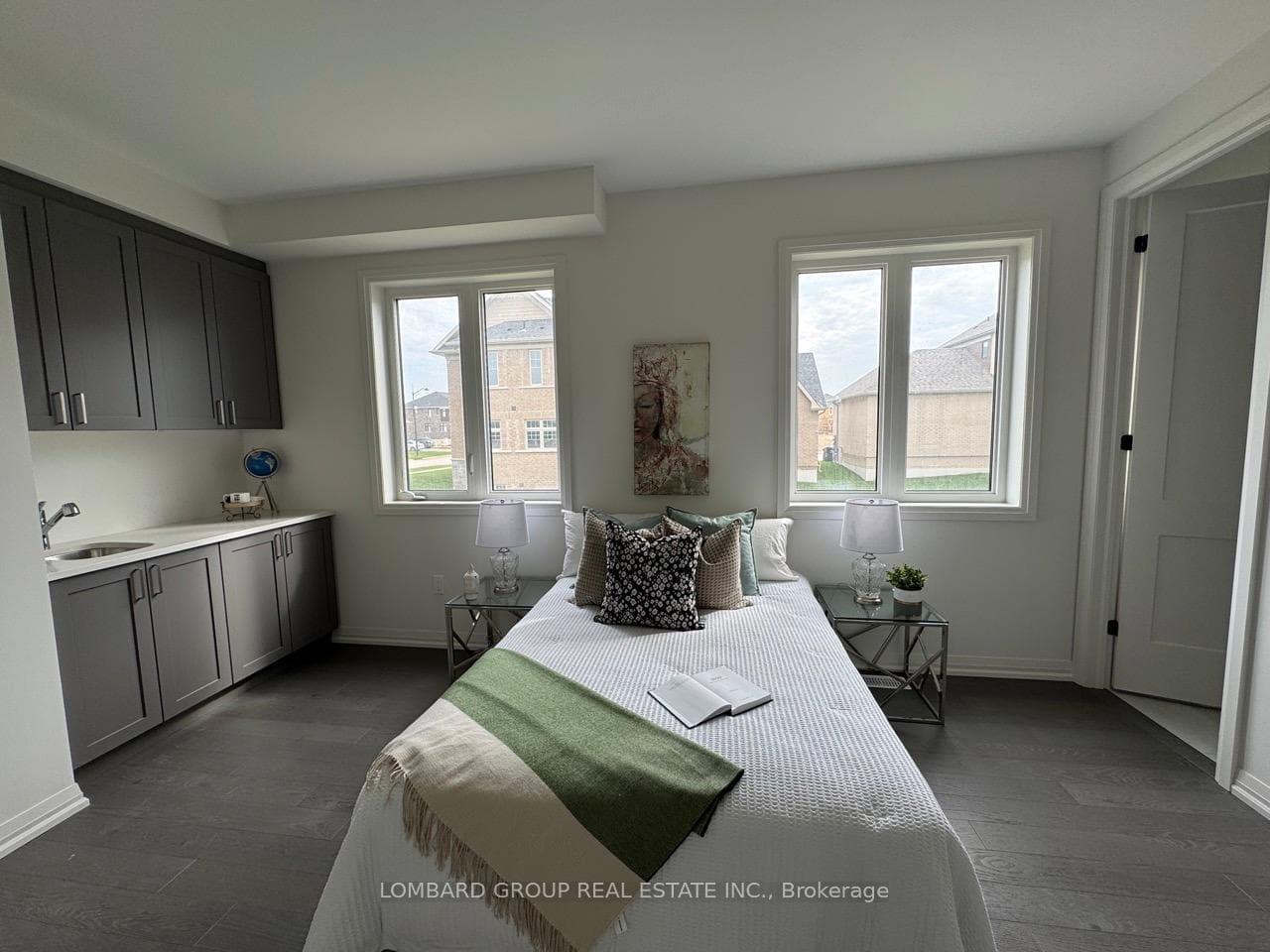 16 Bellflower Crescent photo 16
