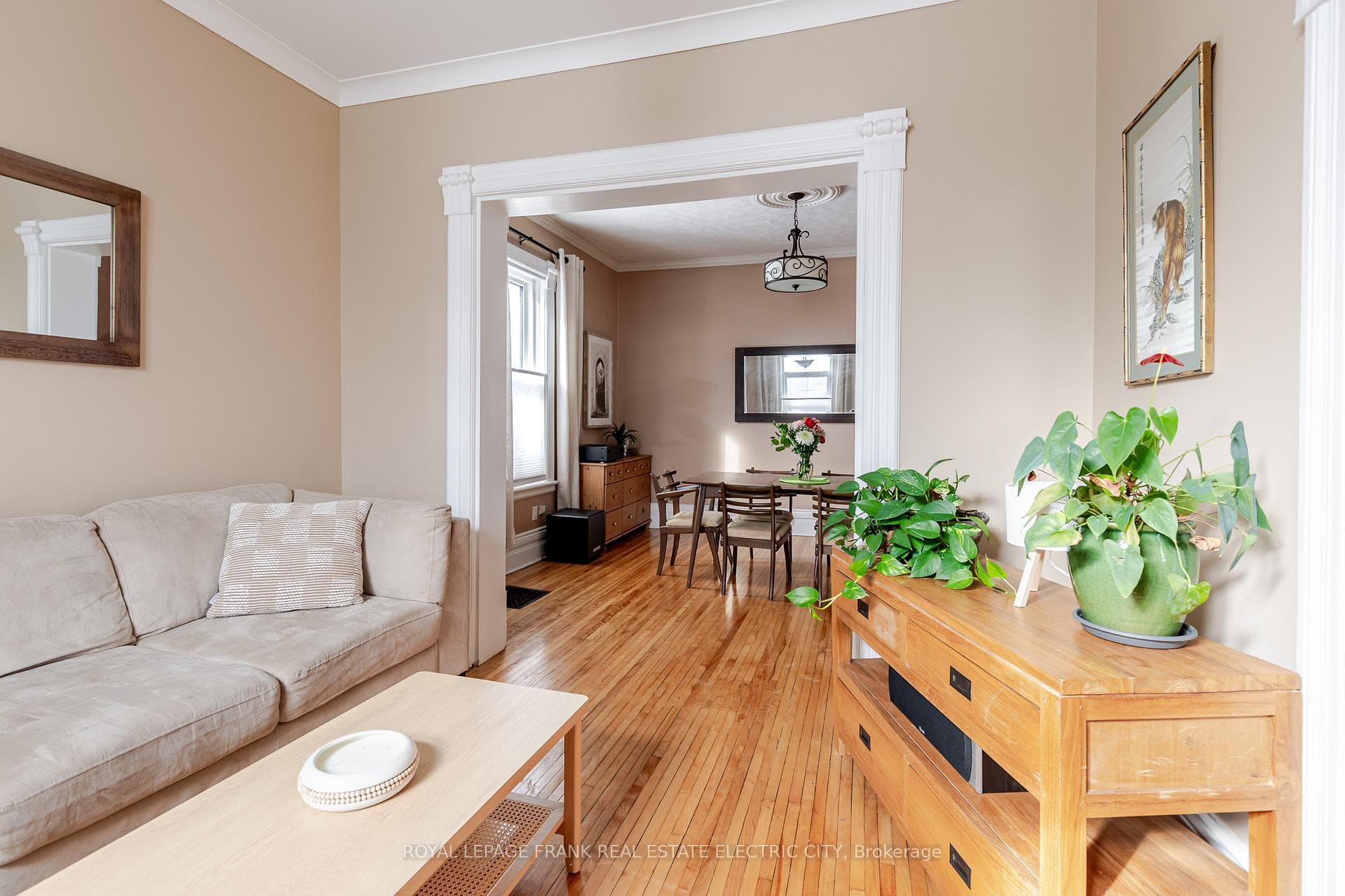 598 Sherbrooke Street photo 8