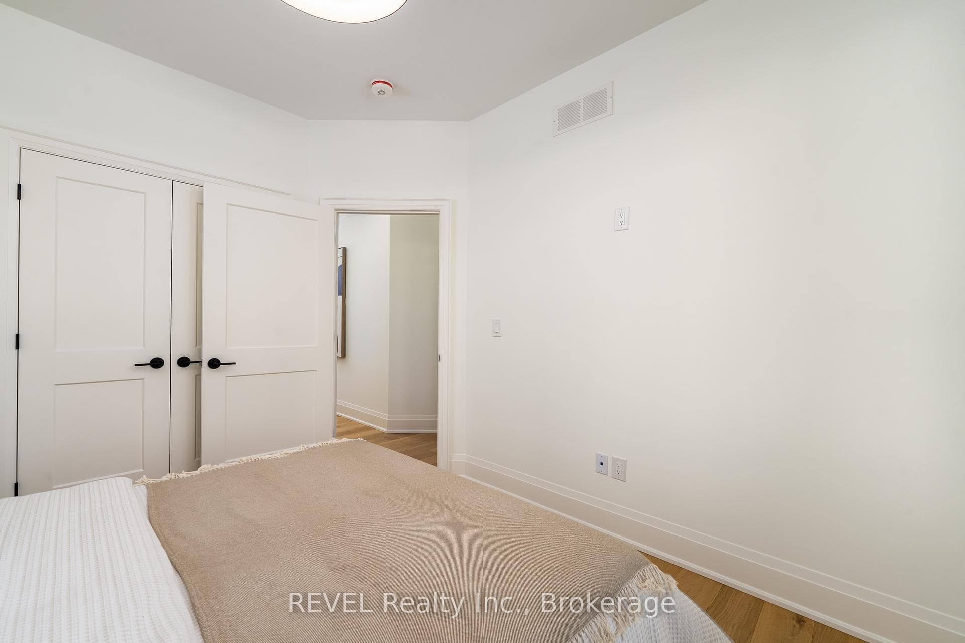 1 Anchor Road photo 28