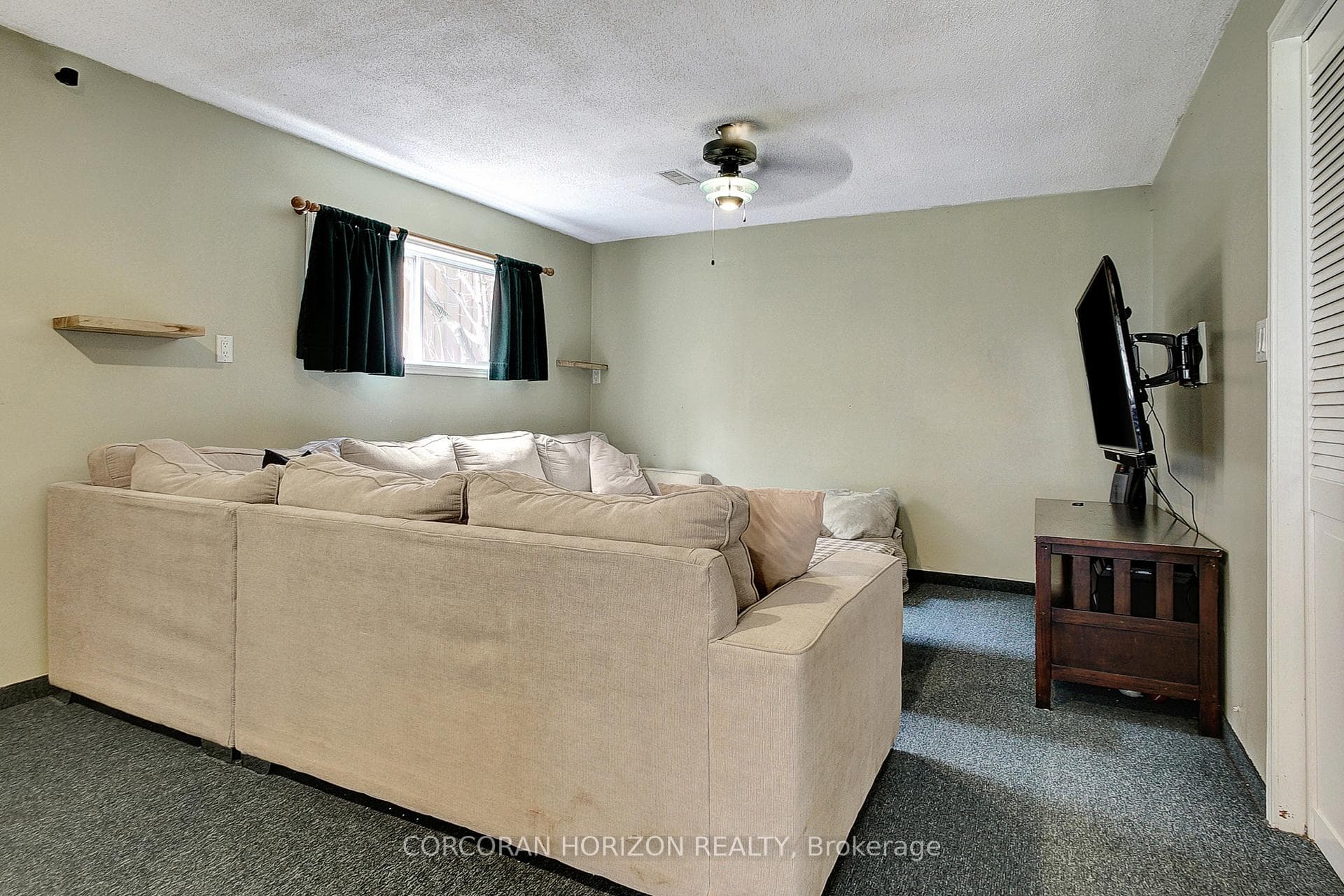 428 Westminster Drive photo 27