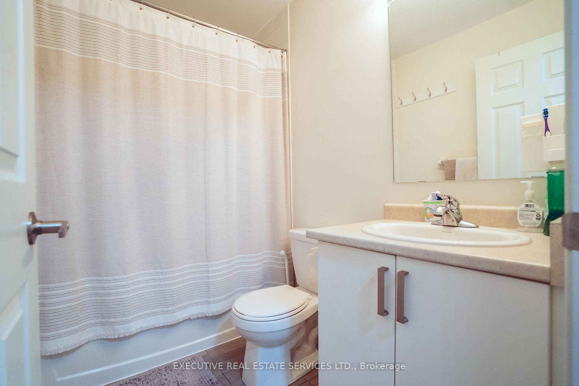 1 Beckenrose Court Unit 130 photo 16