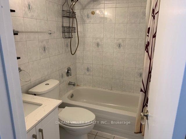 20 Glanvil Crescent photo 3