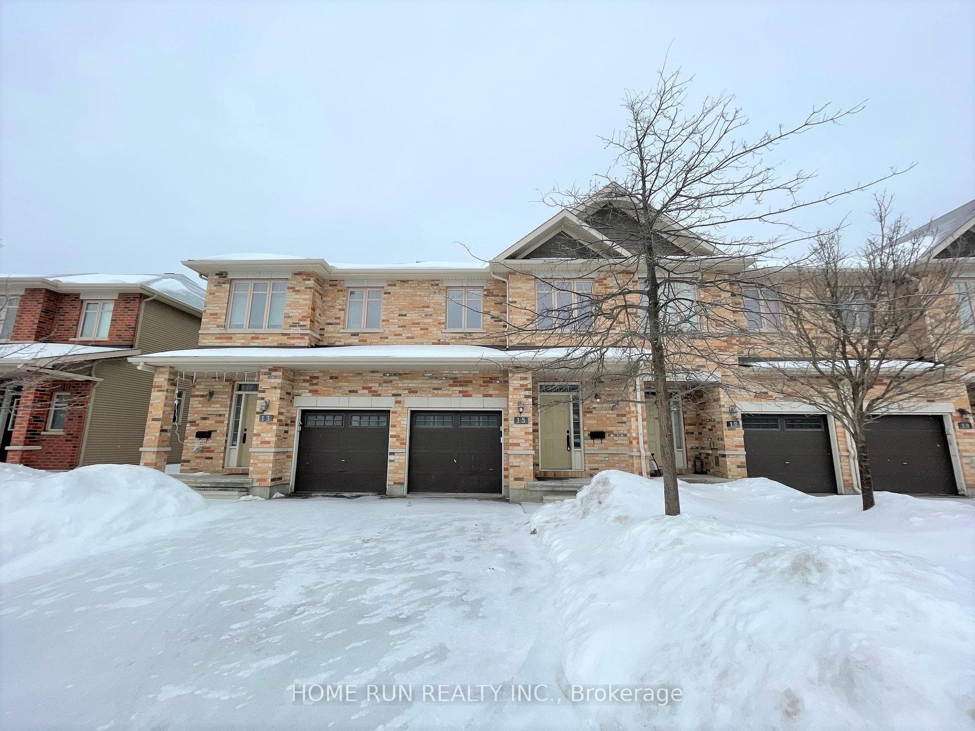 15 Madelon Drive photo 1