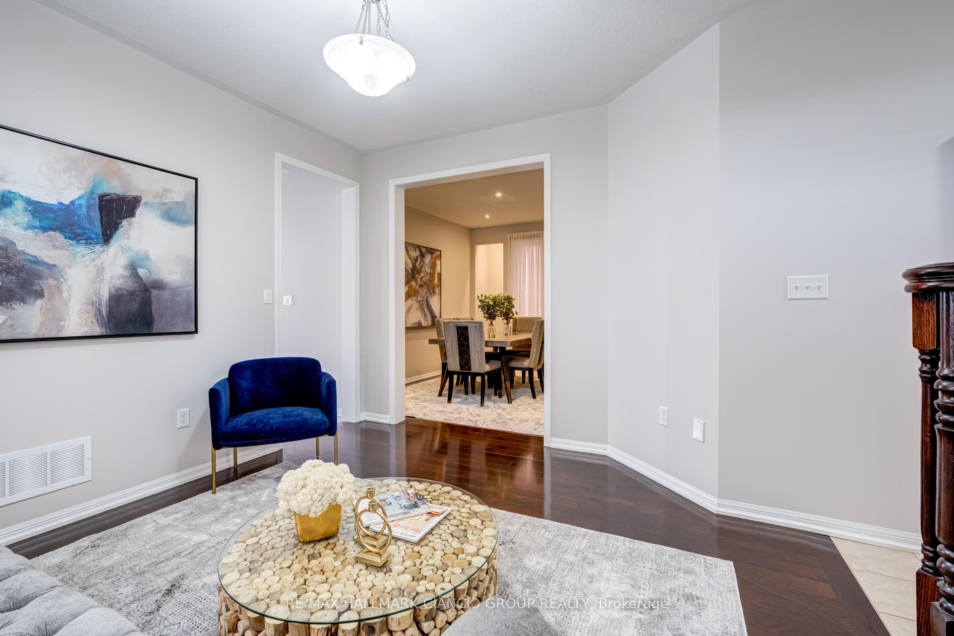 115 Ina Lane photo 6
