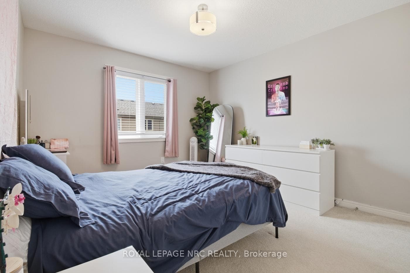 107 Dunrobin Lane photo 29