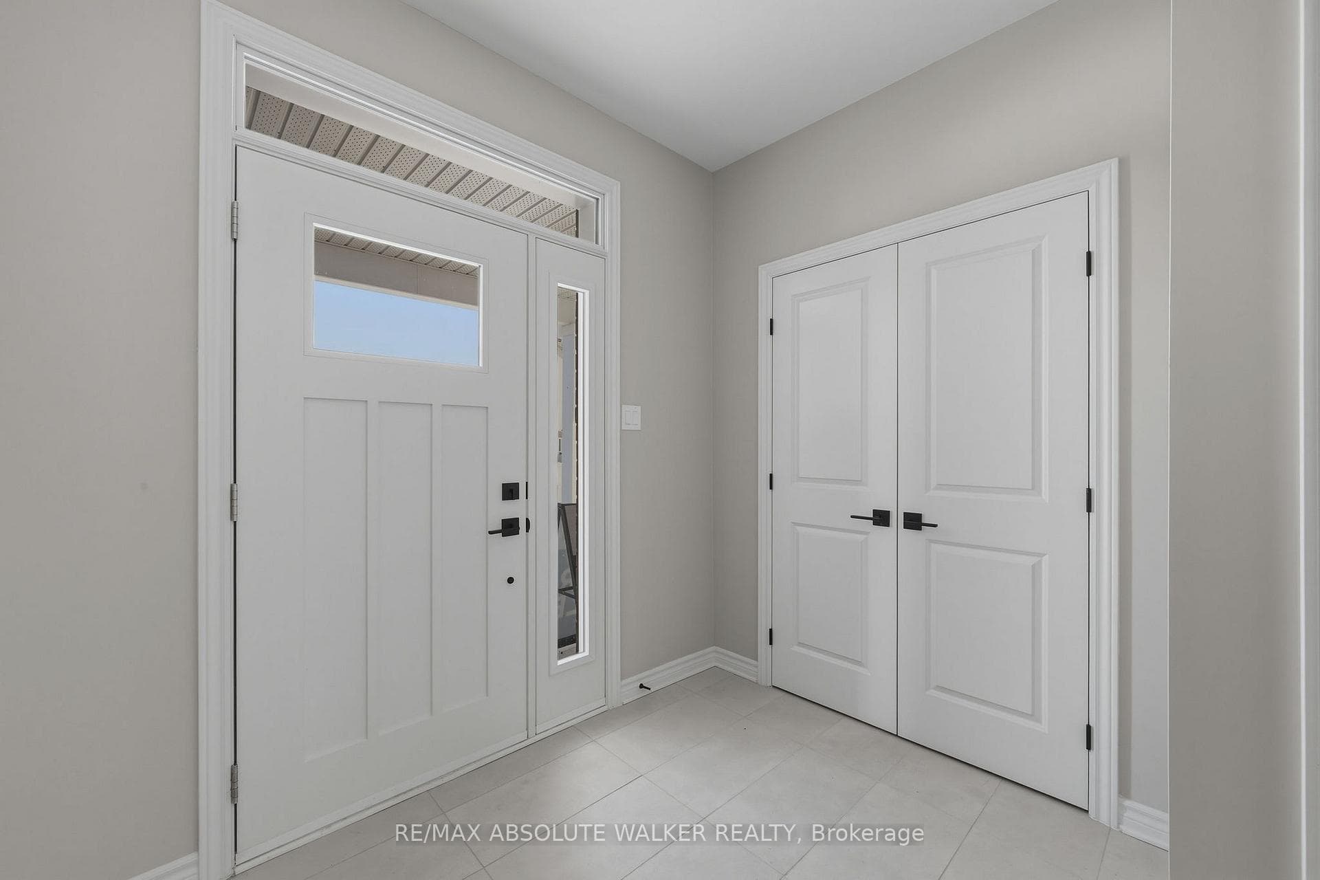803 Antonio Farley Street photo 2
