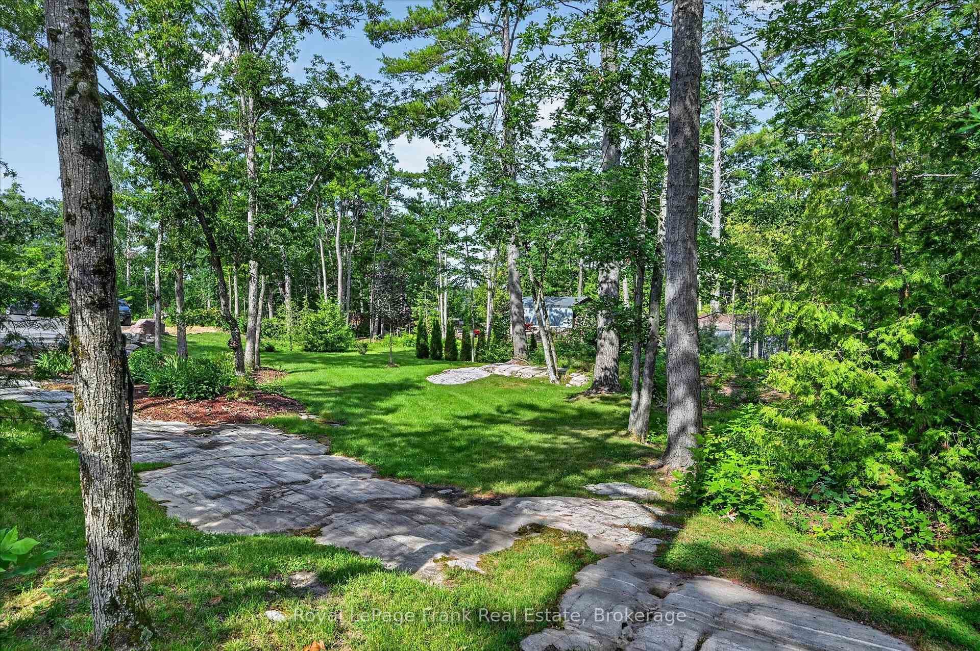 124 Irwin Drive photo 44