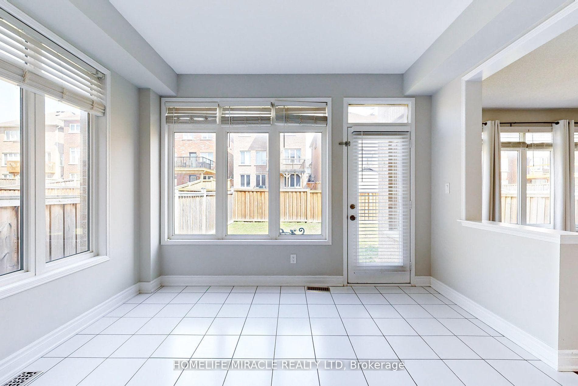 11 Willoughby Way photo 16