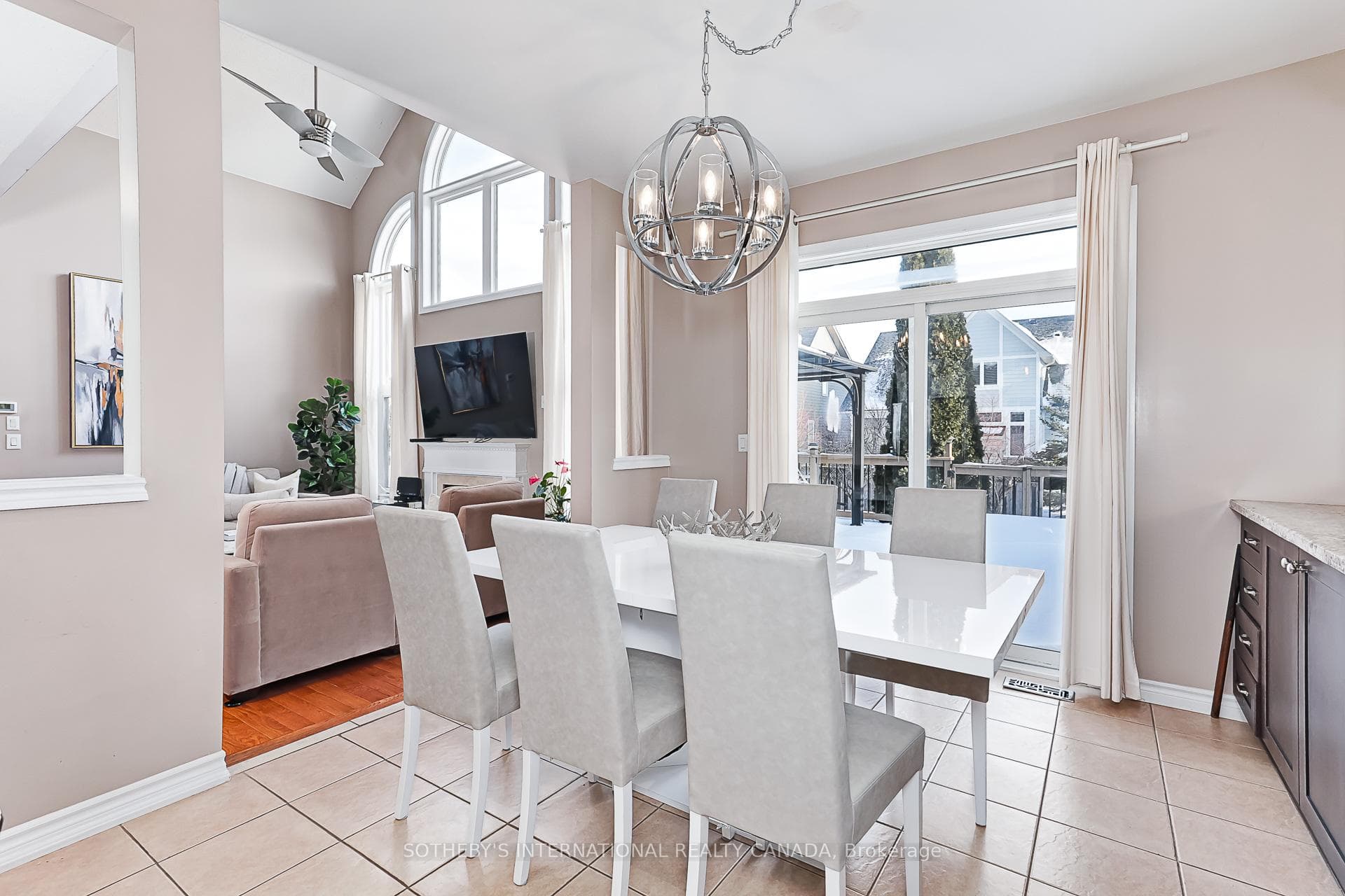 9 Waterpond Place photo 12