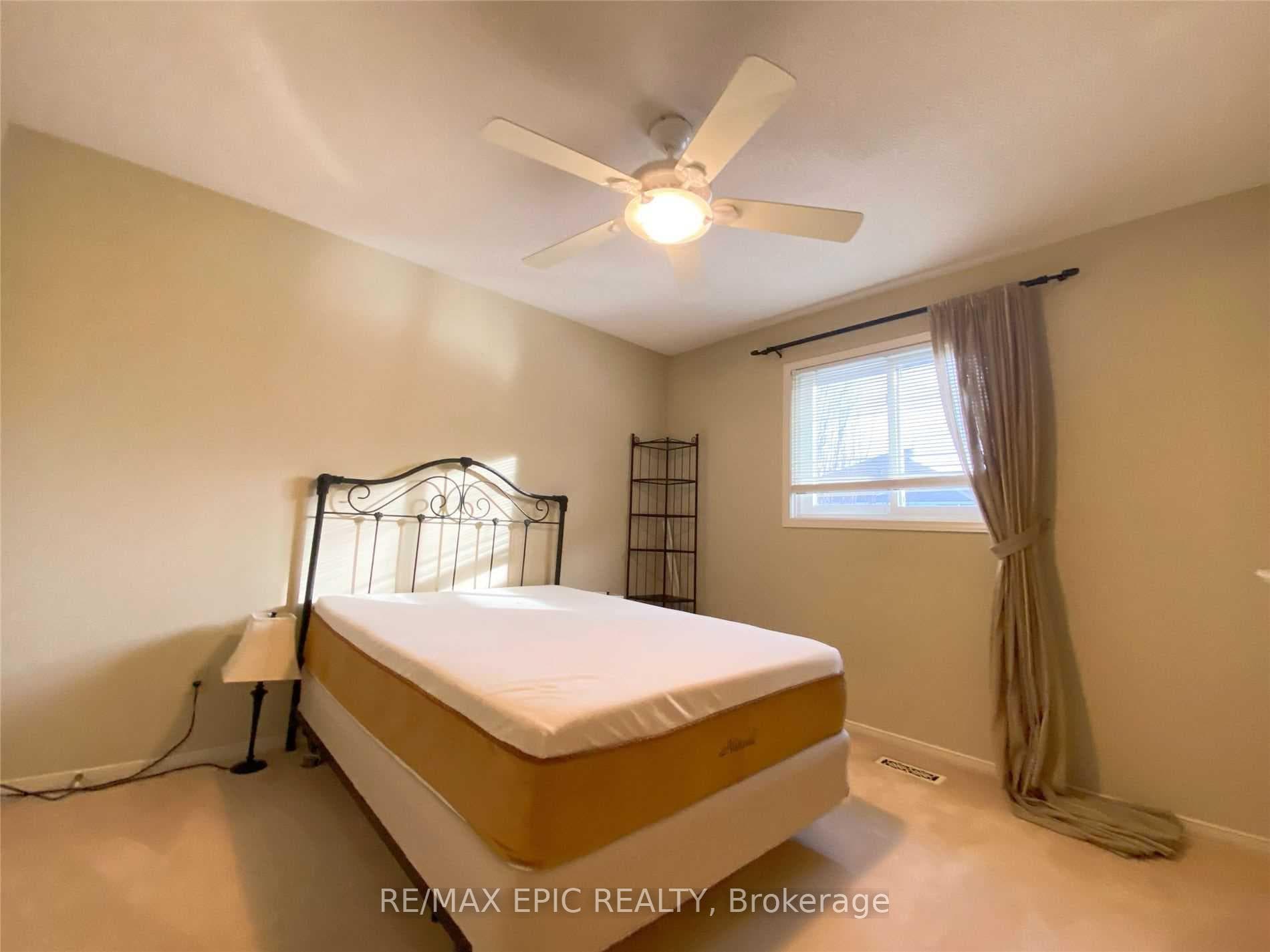 91 Brookshire Circle photo 18