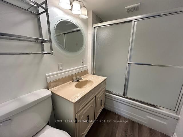 133 Main Street Unit upper unit photo 11