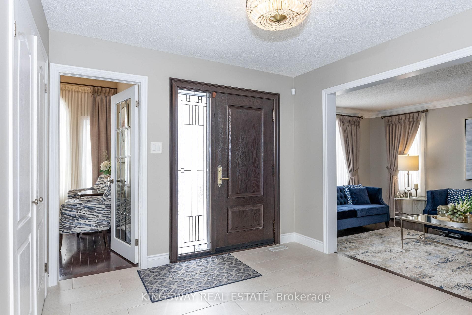 4175 Arbourfield Drive photo 3