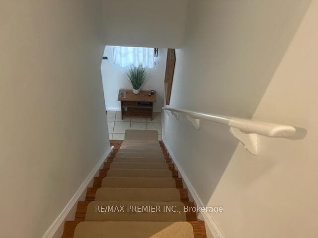 25 Srigley Street photo 13