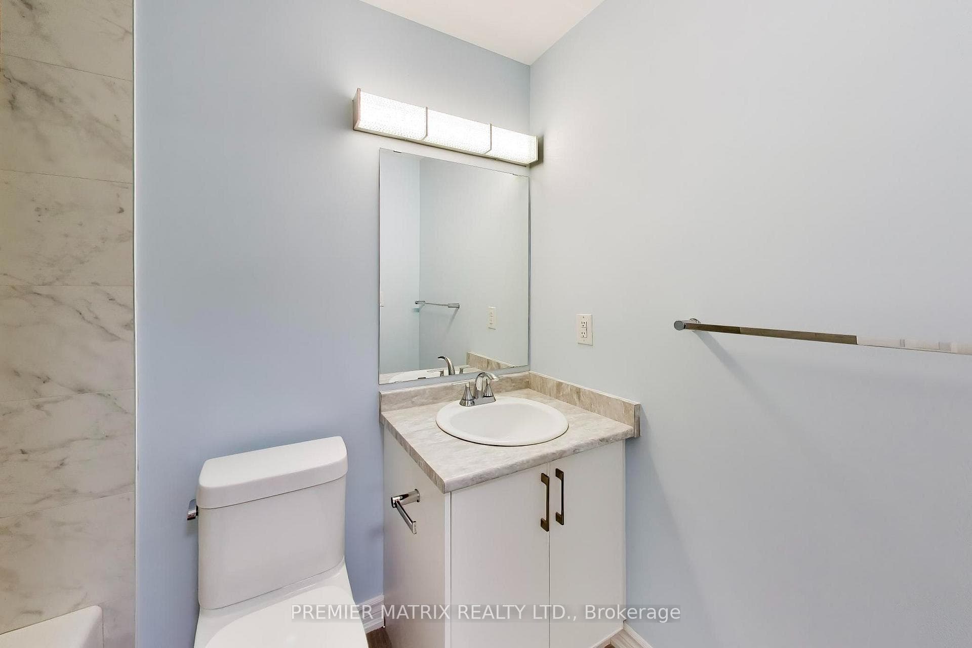 37 Shiff Crescent photo 29
