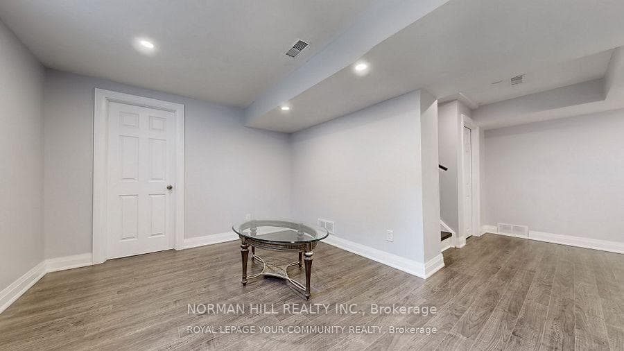 33 Eakin Mill Road Unit Bsmt photo 4