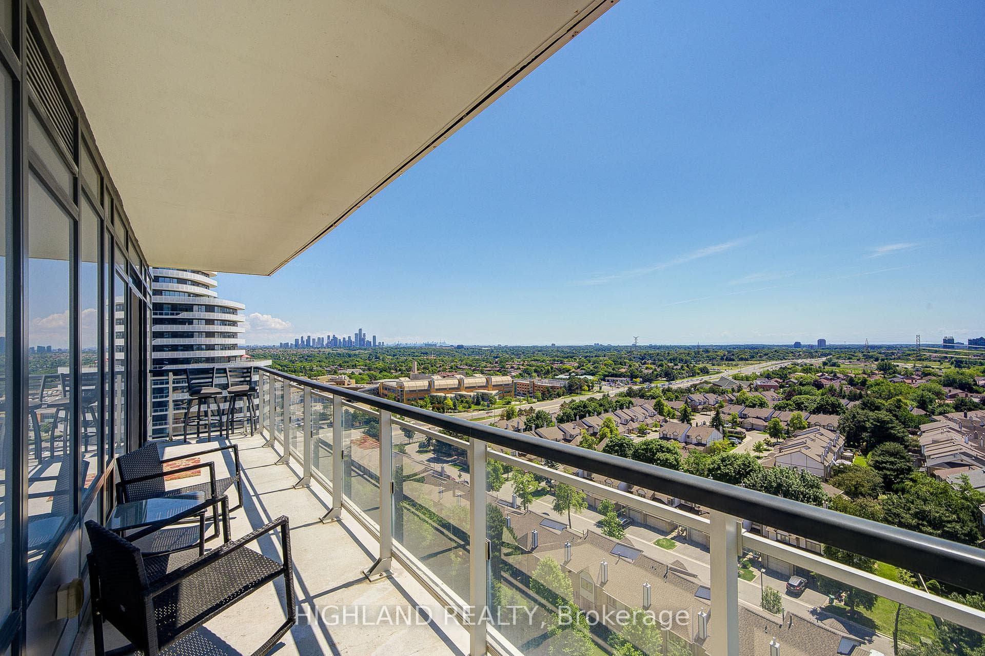 2560 Eglinton Avenue Unit 1304 photo 22