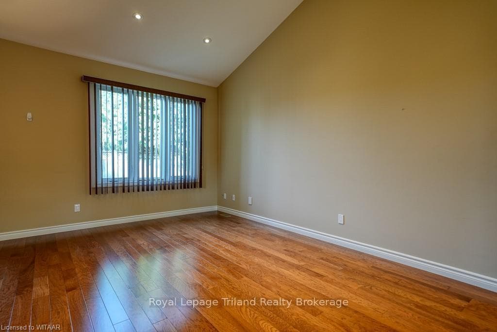 277 HURON Street photo 12