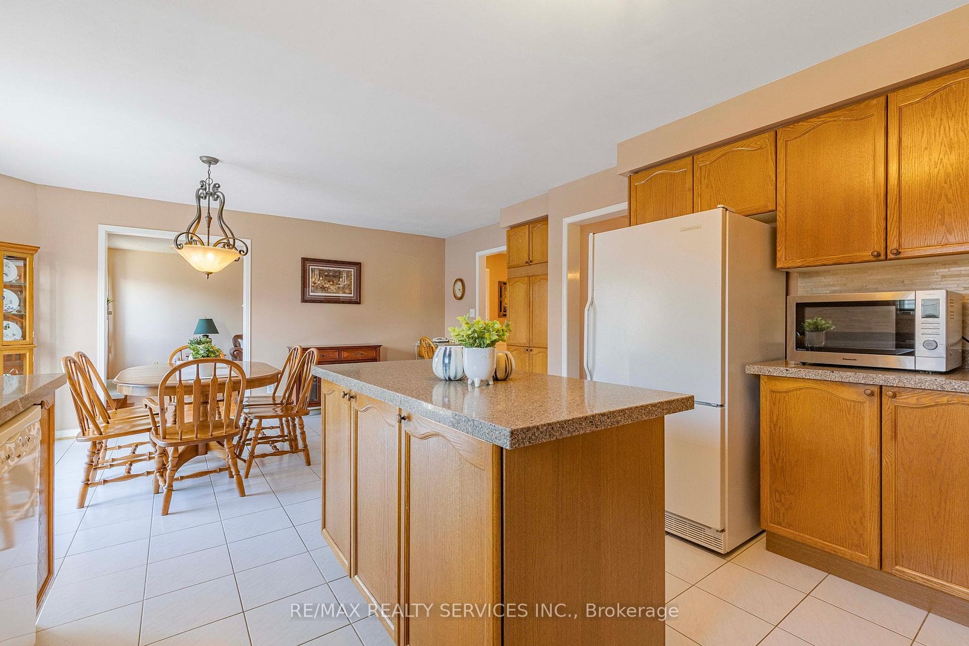 177 Royal Valley Drive photo 15