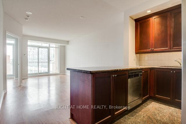 21 Grand Magazine Street Unit 1102 photo 3