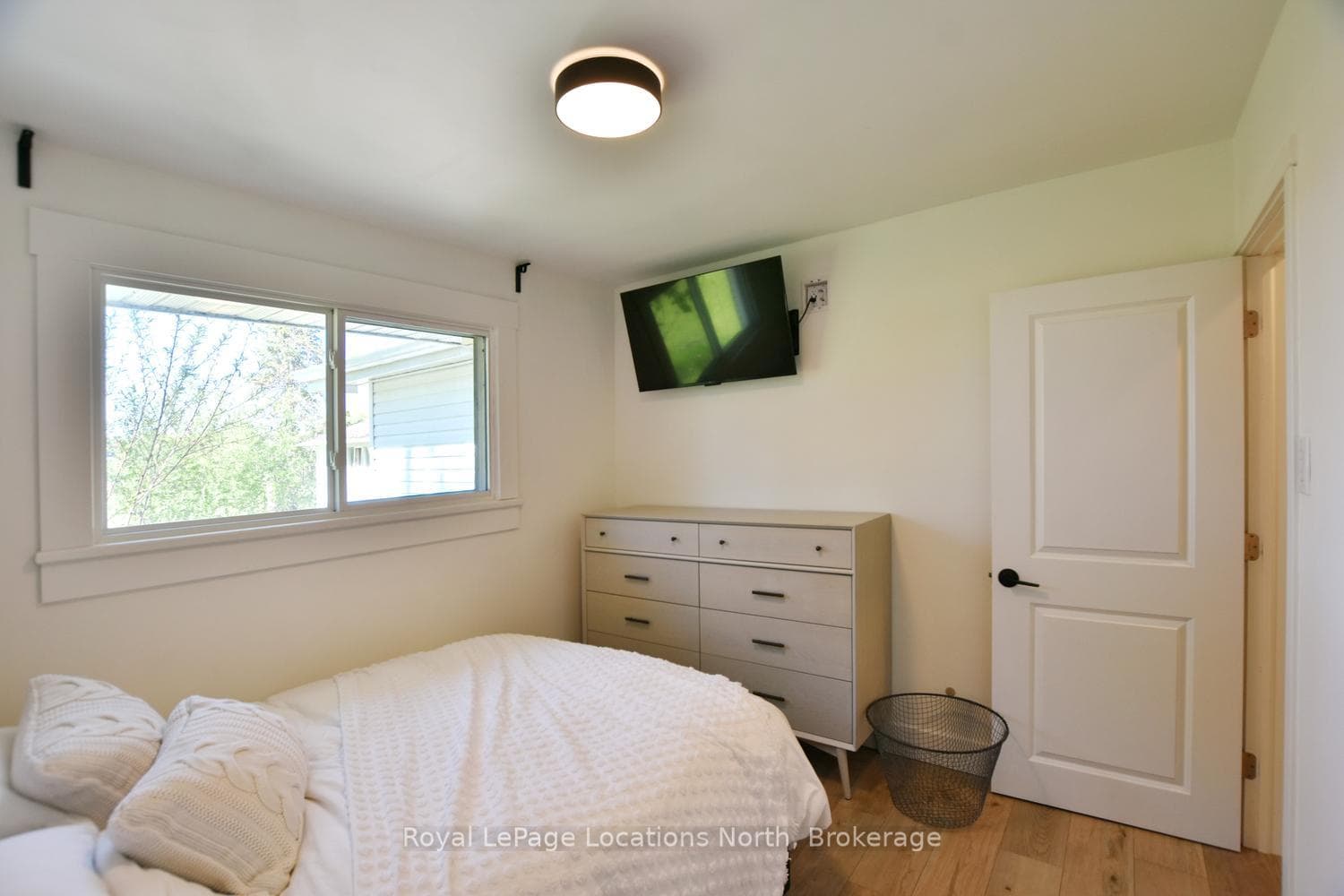 56 BATTEAUX Road photo 33