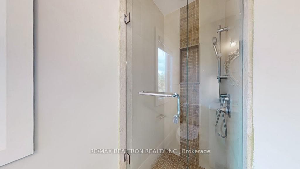 11 Blithfield Avenue photo 26
