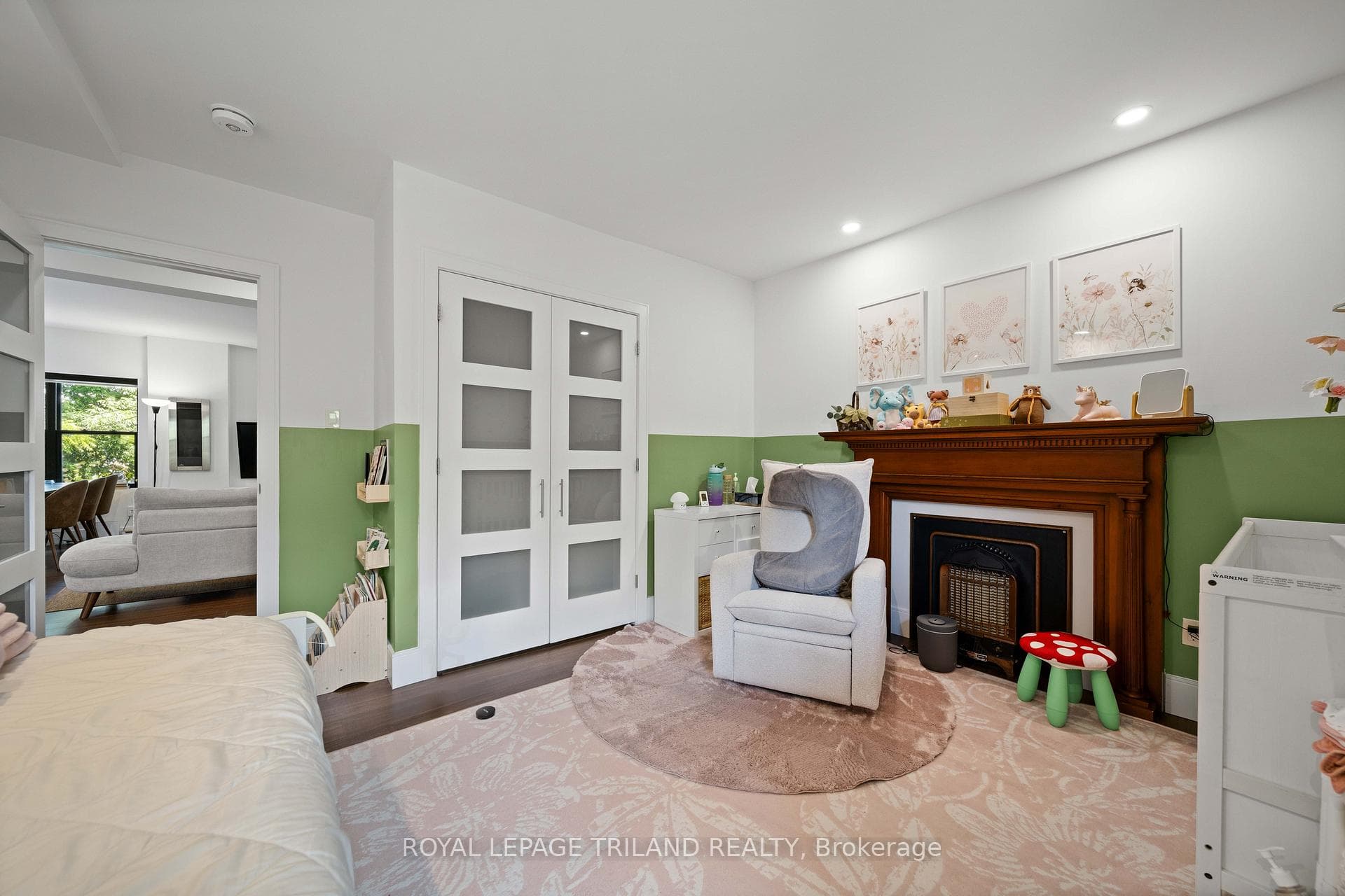 130 Windsor Crescent Unit 3 photo 20