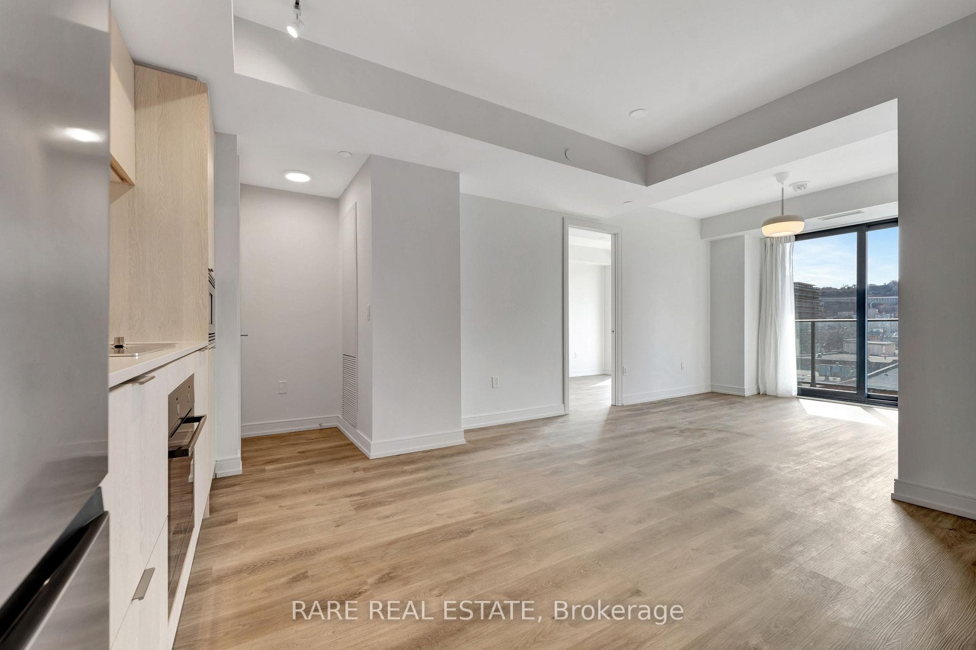 1 Jarvis Street Unit 601 photo 23
