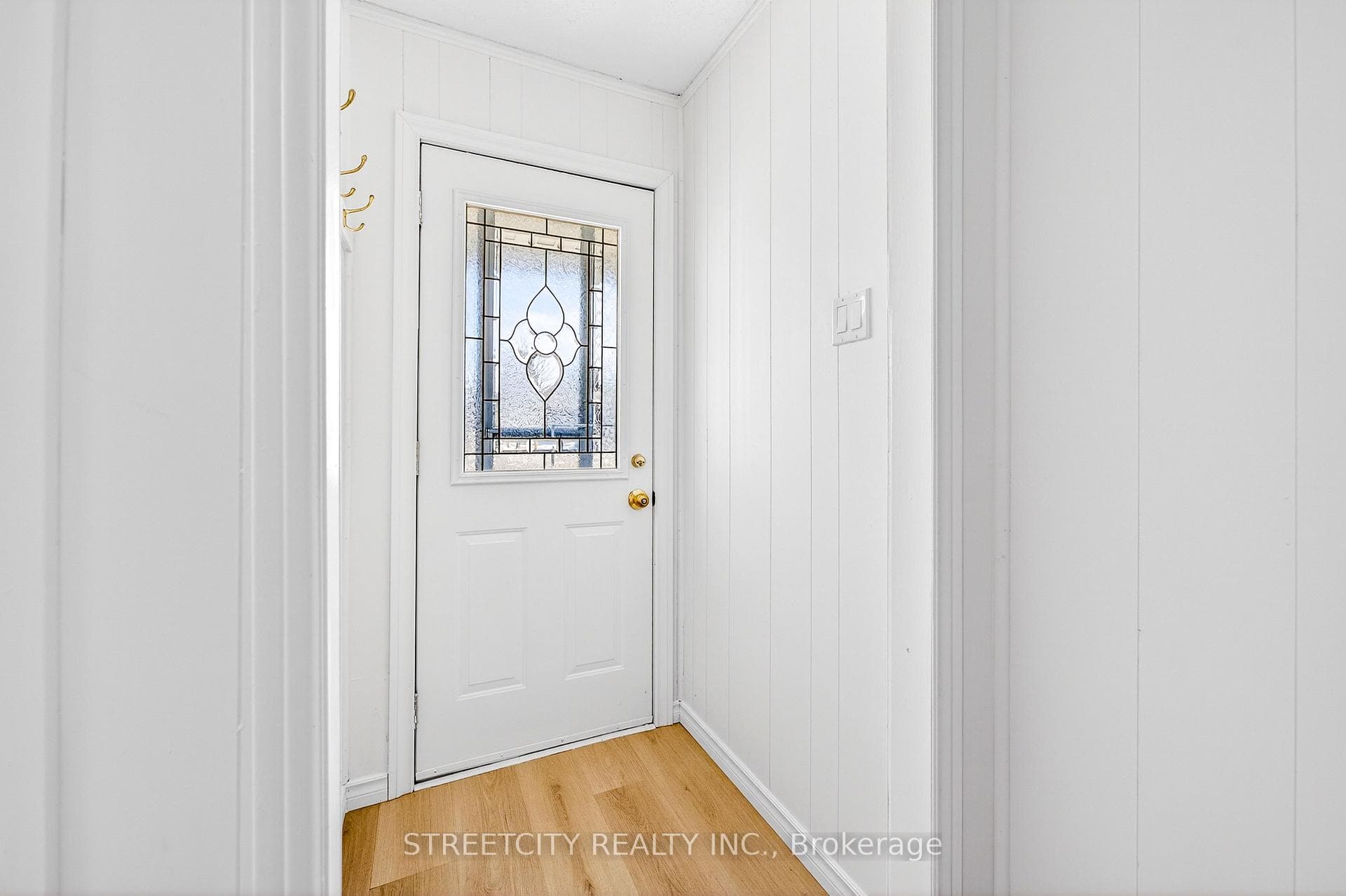 384 Brock Street photo 42