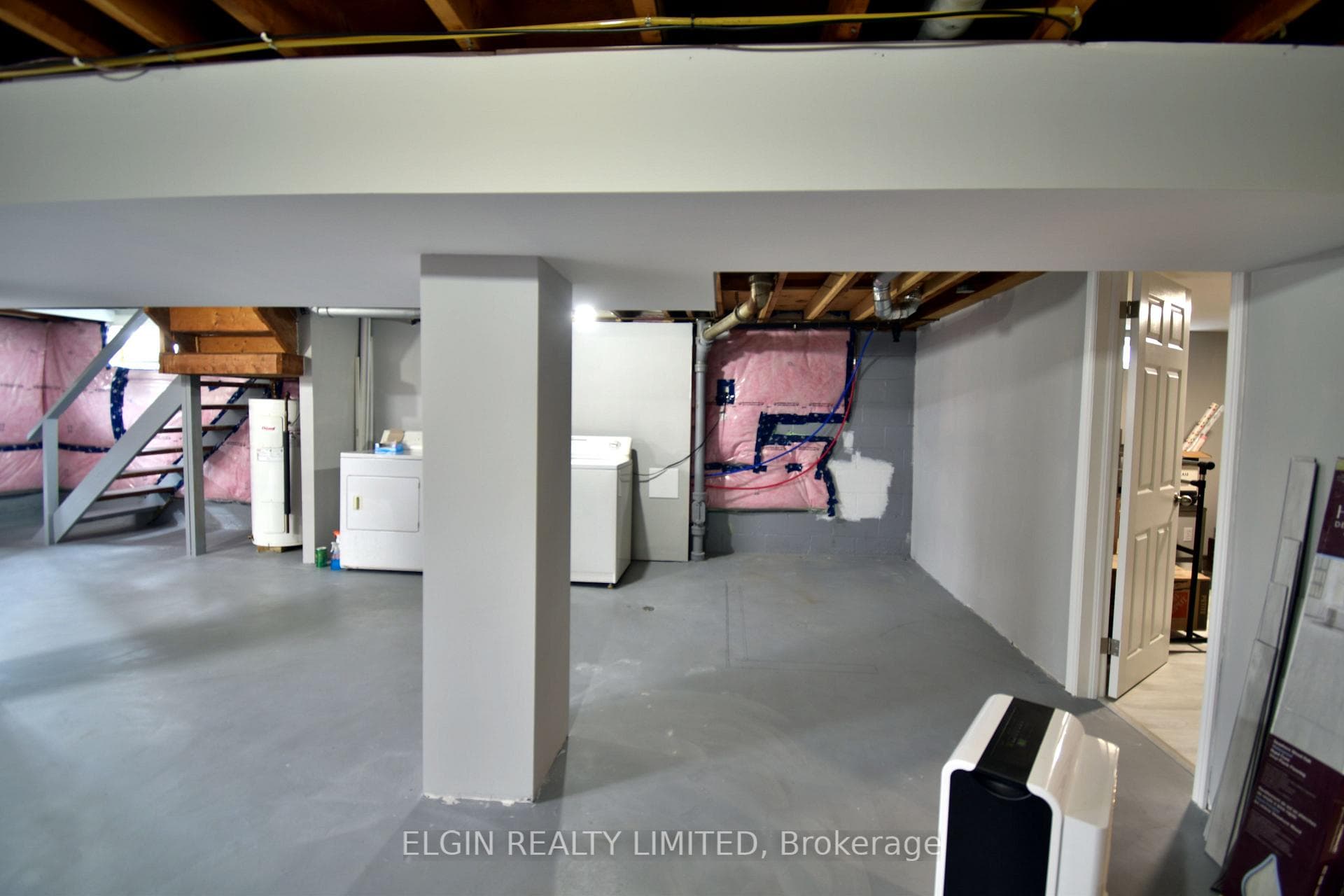 174 Elm Street photo 23