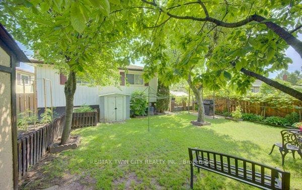 141 Hazelglen Drive photo 38