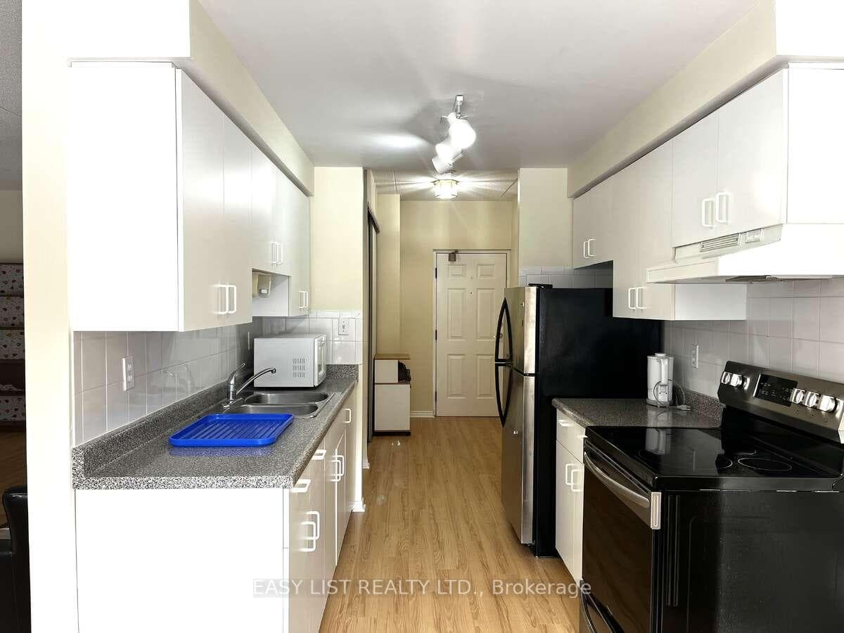 1885 Normandy Street Unit 104 photo 2