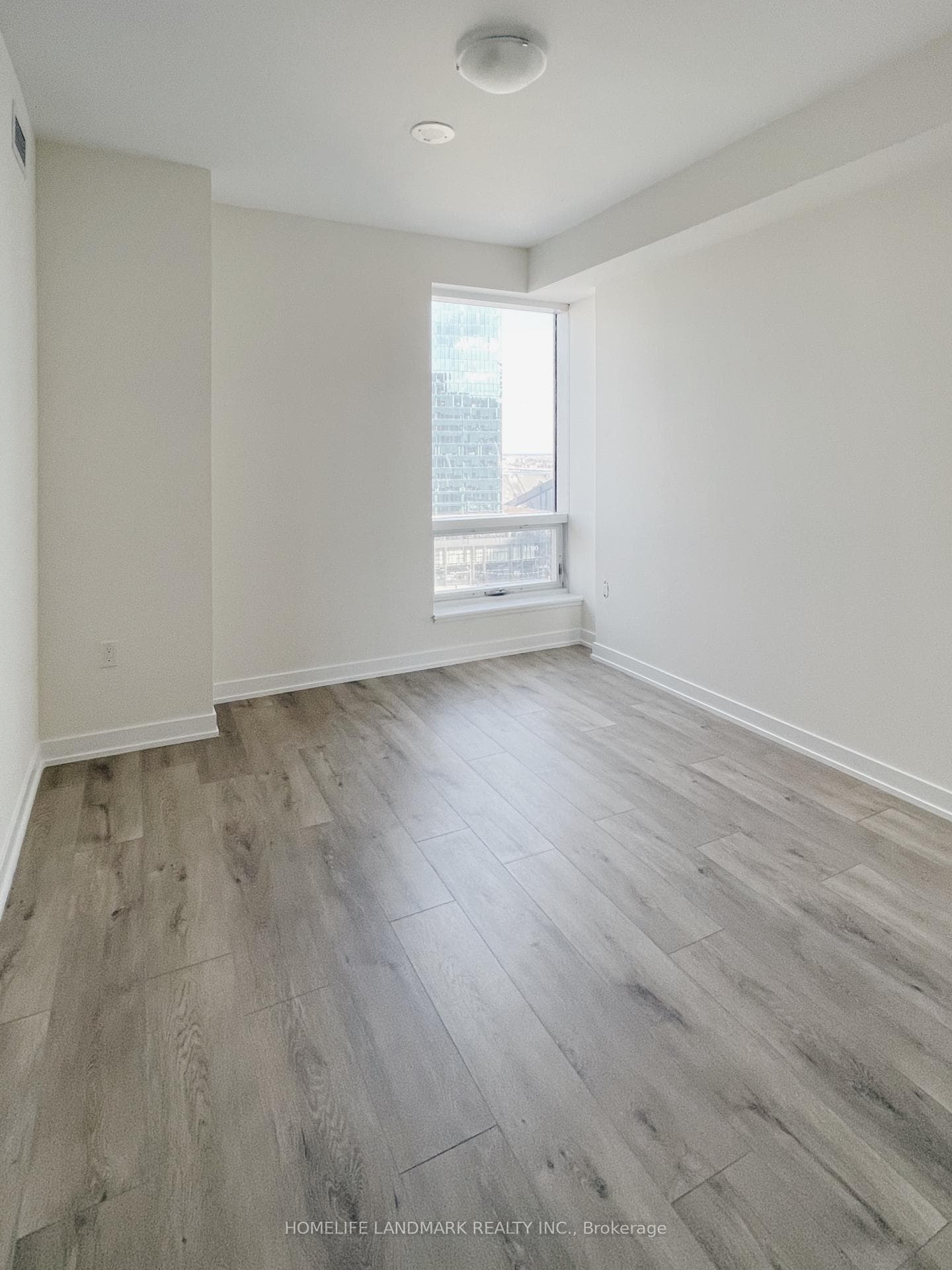 28 Freeland Street Unit 1208 photo 5