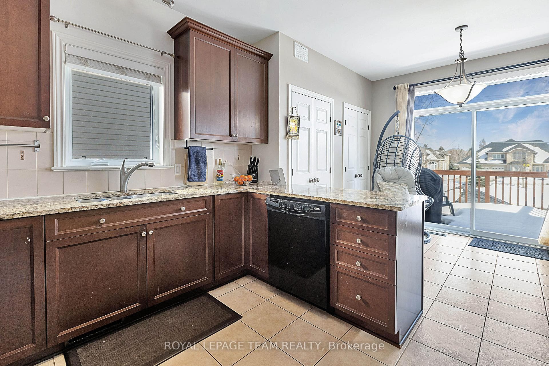 250 FLODDEN Way photo 12