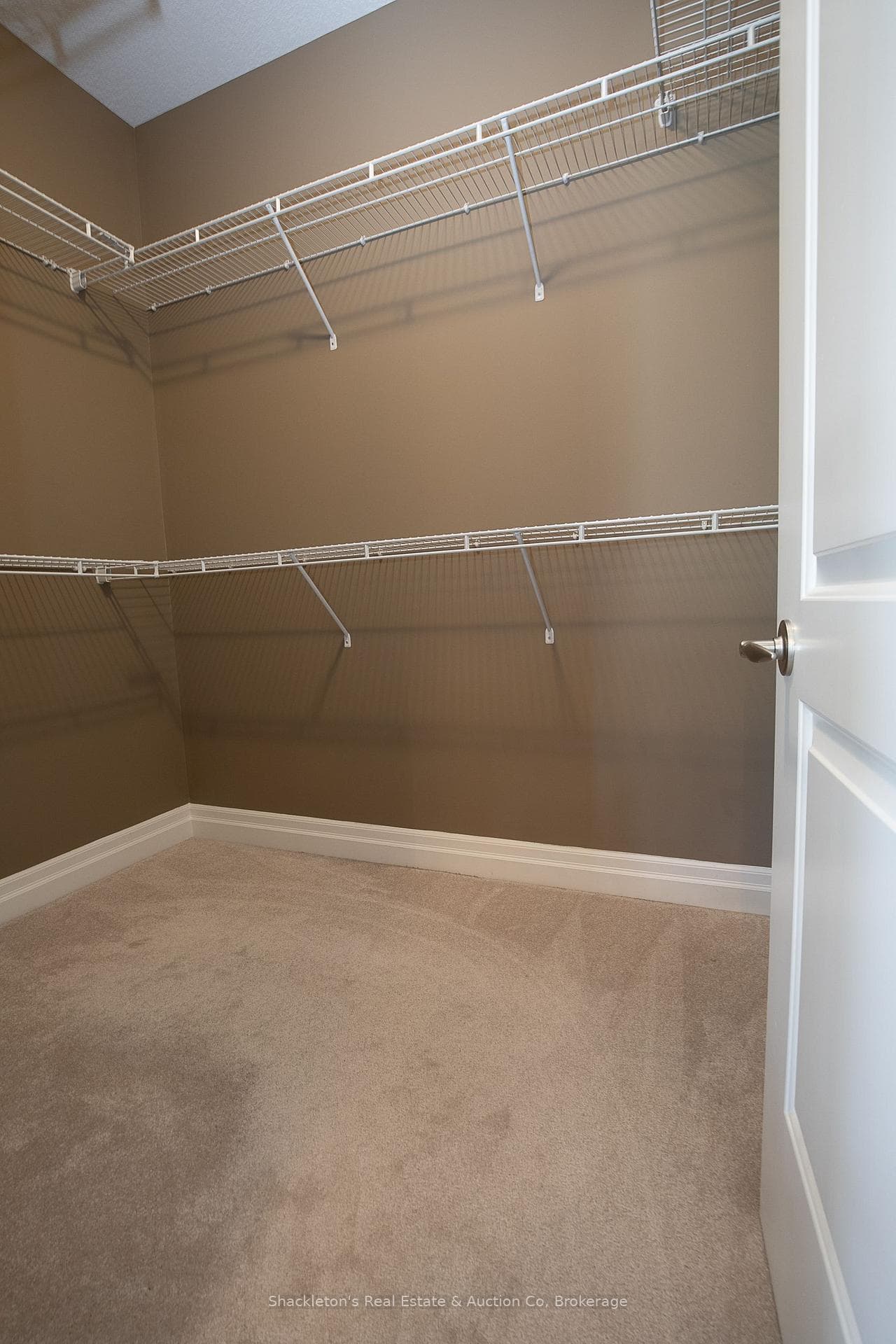 41 North Pointe Drive Unit 30 photo 19
