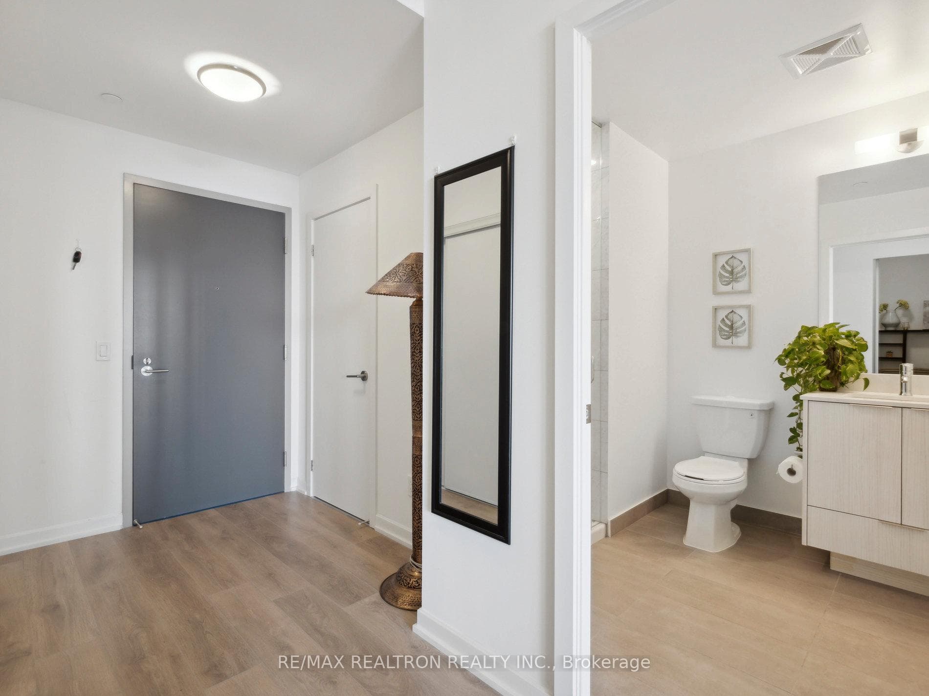 32 Forest Manor Road Unit 1409 photo 9