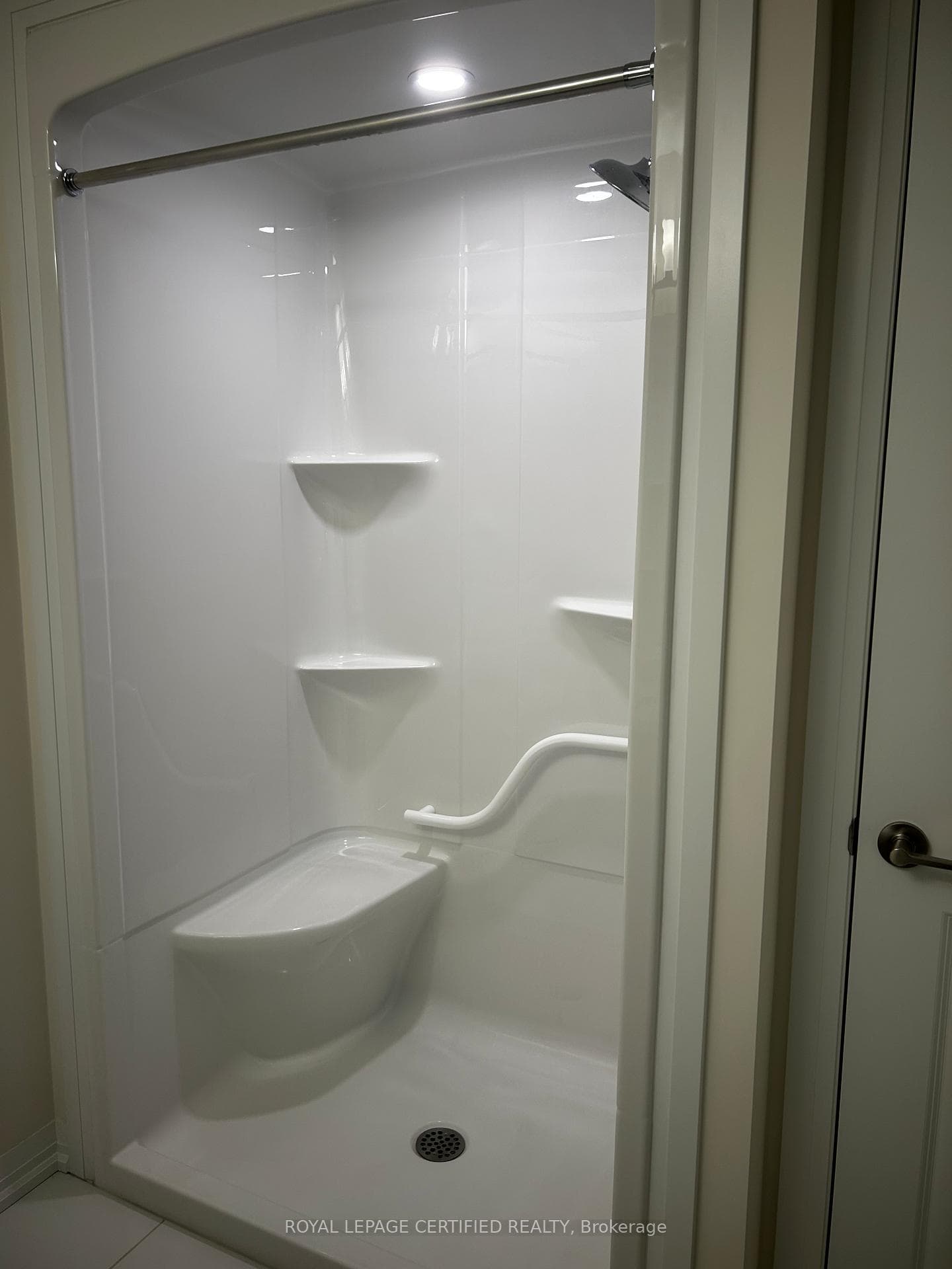 40 Whelan Court photo 18