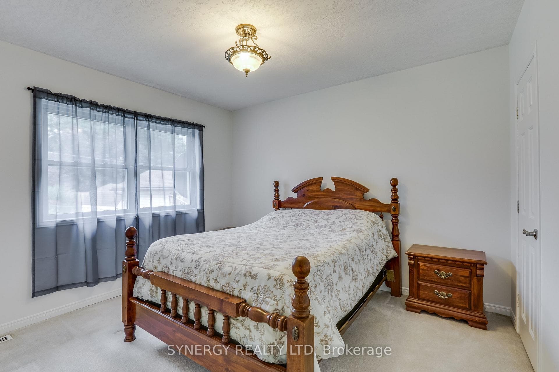 266 Adelaide Street photo 10