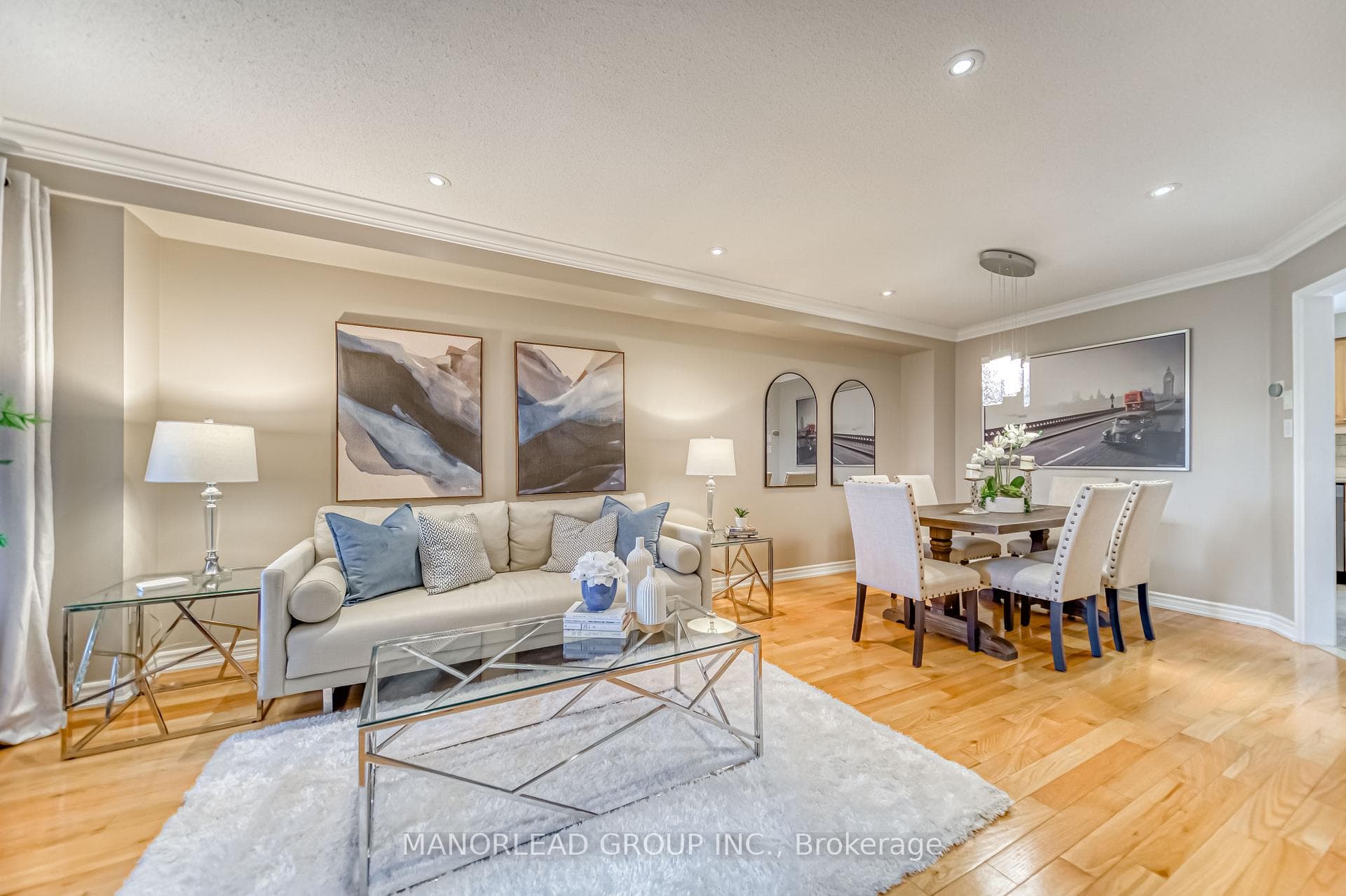 27 Opera Place photo 9