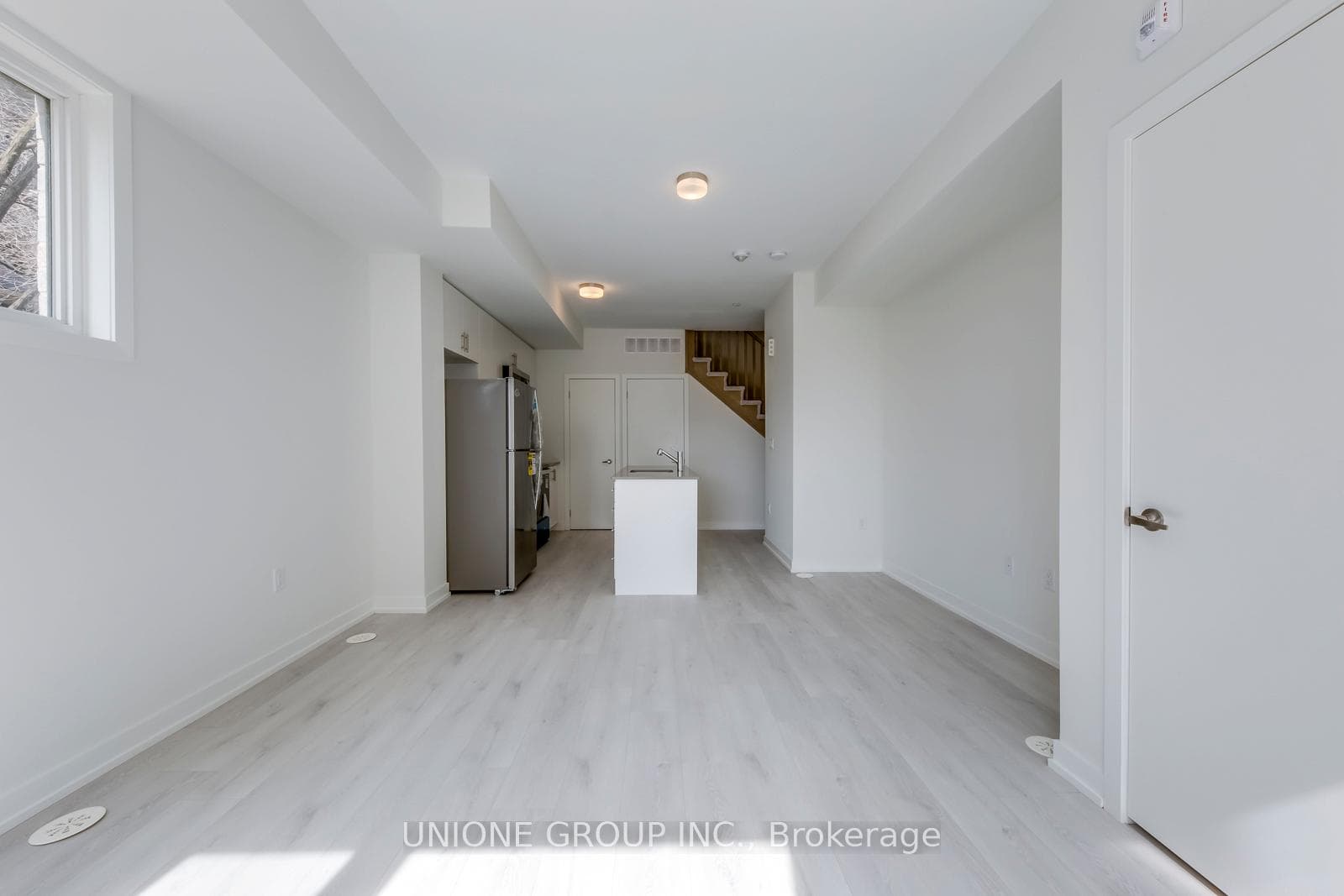 3562 Colonial Drive Unit 12 photo 5