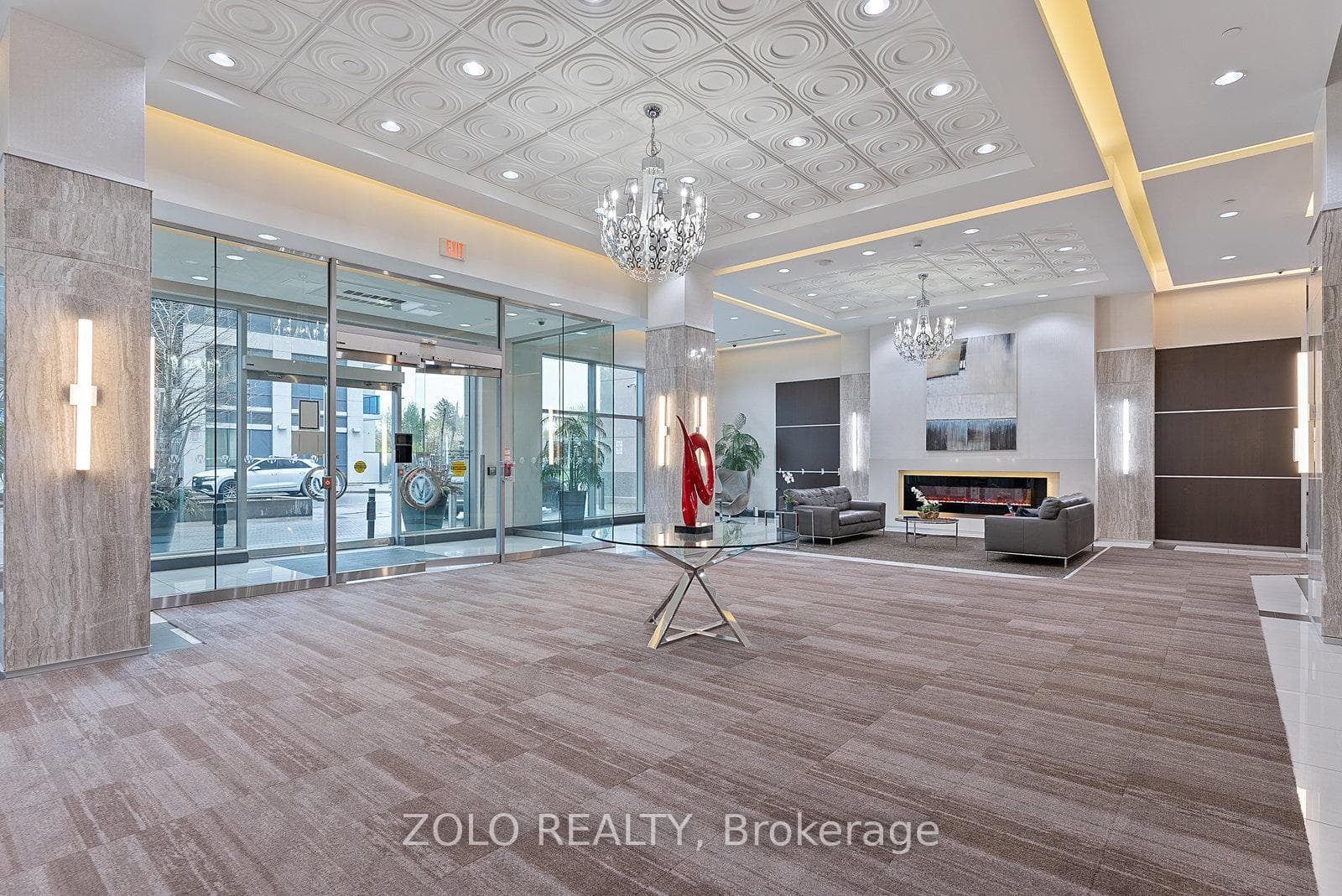 7171 Yonge Street Unit 1603 photo 3